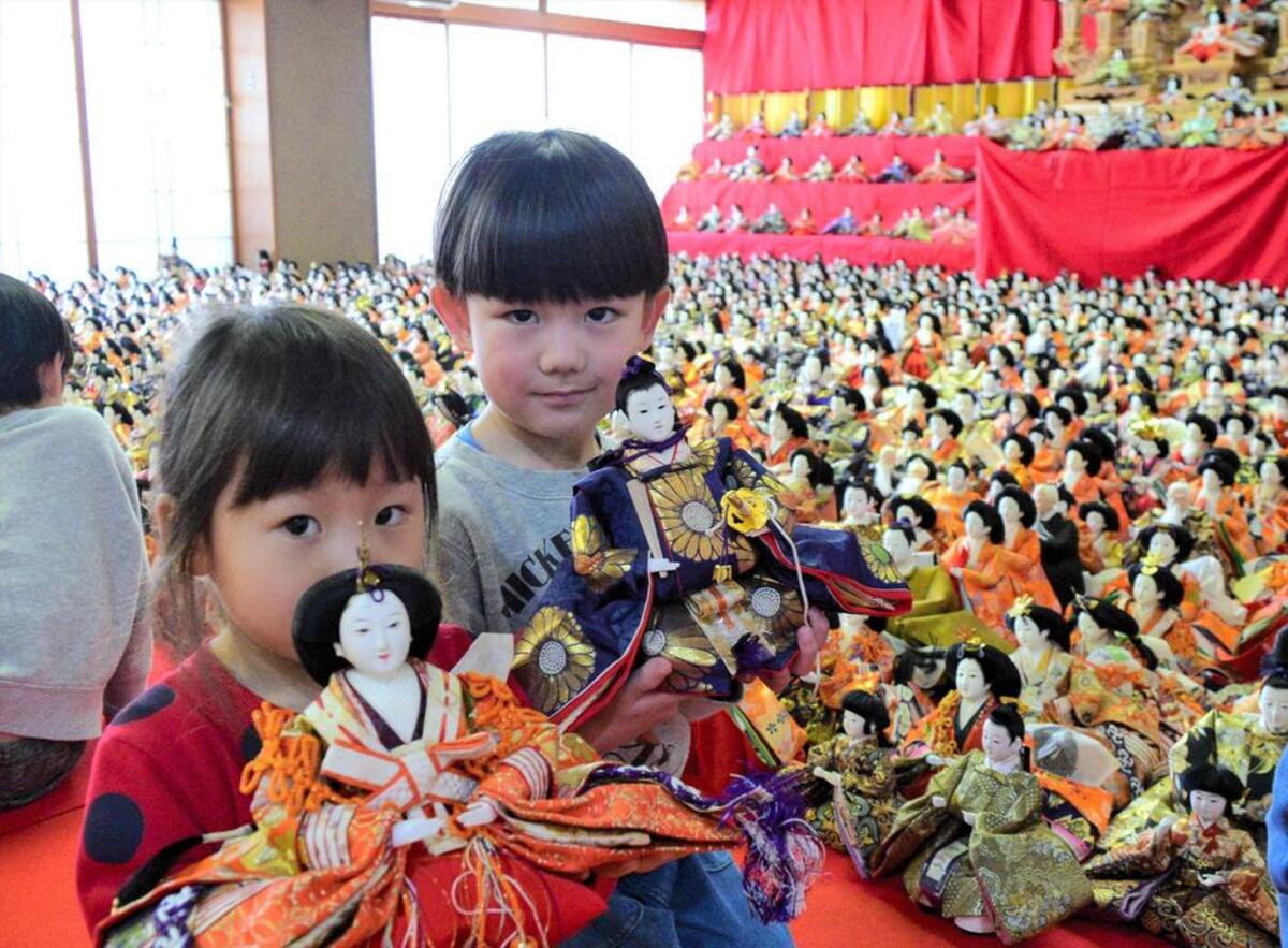 ひな祭り おひなさま ありがとう 成田山仙台分院で供養祭 河北新報オンラインニュース Online News