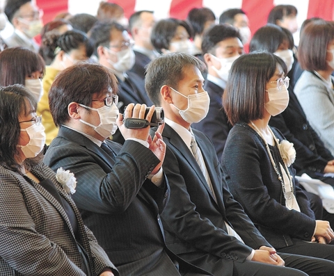 宮城県内の中学校で卒業式 新型コロナで規模縮小 河北新報オンラインニュース Online News