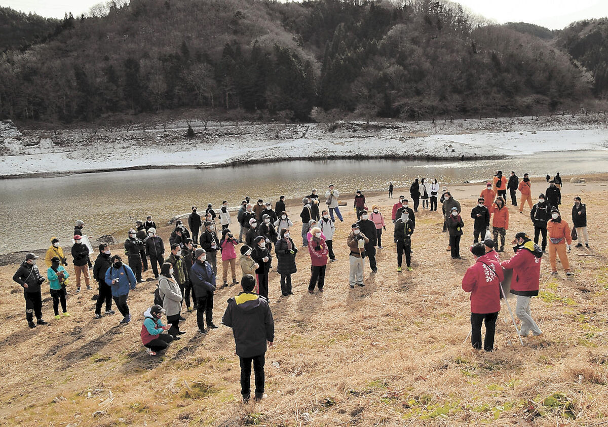 福島 大熊町でウオーキングイベント 坂下ダム集落跡など歴史や風景に思い寄せる 河北新報オンラインニュース Online News