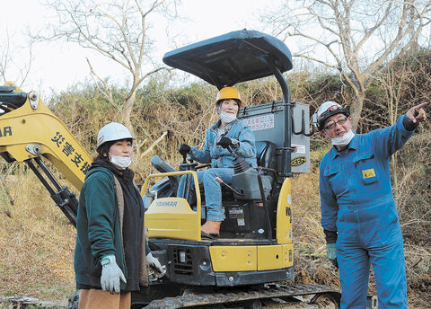 丸森女子重機隊 立ち上がる 復旧支援に感謝 次は自分の手で 河北新報オンラインニュース Online News