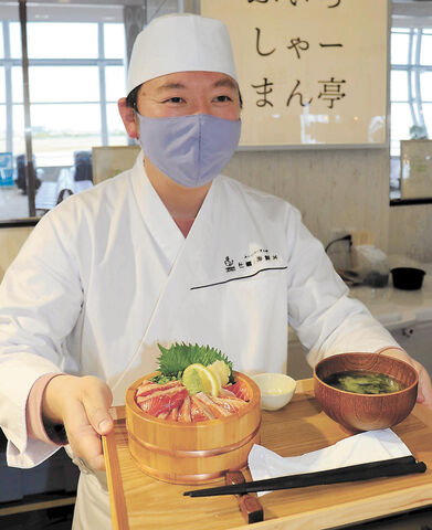 藁焼きビンチョウマグロ丼 仙台空港でどうぞ ふぃっしゃーまん亭 開店 河北新報オンラインニュース Online News