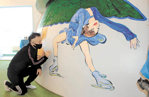 図書館に イナバウアー 壁画 荒川静香さん出席 ７月お披露目 河北新報オンラインニュース Online News