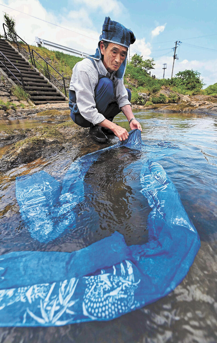 アングル宮城＞国内最古 伝統守る 栗原・千葉家 正藍冷染 | 河北新報オンライン