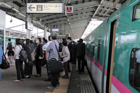 東北新幹線が緊急停車 仙台 白石蔵王間 車両から異臭 河北新報オンラインニュース Online News