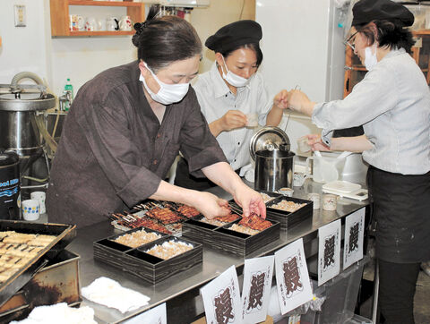 土用丑の日 うな重食べ夏も元気に 石巻 八幡家 注文に追われる 河北新報オンラインニュース Online News