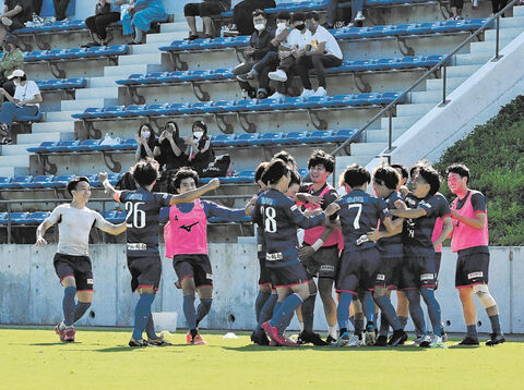 東北社会人サッカーリーグ１部 コバルトーレ女川 ５年ぶりｖ 河北新報オンライン