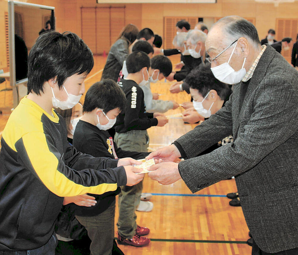 「新年度も頑張ります」 卒業・進級祝う会で決意 女川小中・特別支援学級 | 河北新報オンライン