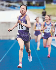 女子3000メートル 男乕結衣（東北）異次元のスパート 宮城県高校総体 | 河北新報オンライン