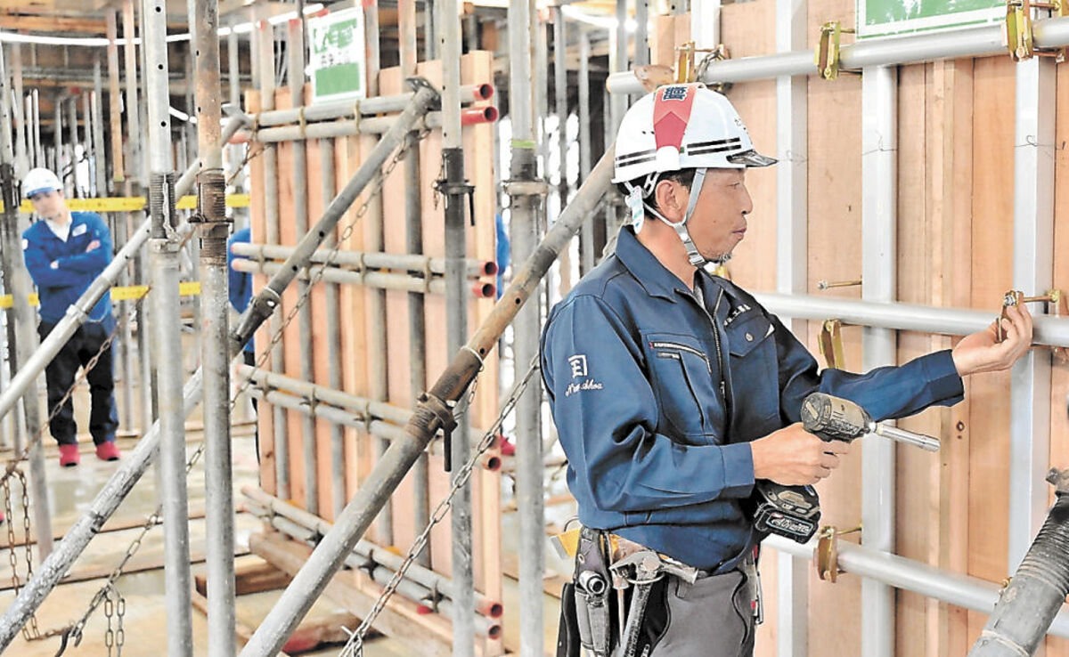 「型枠一本締め」東北初導入　新工法で作業員の負担軽減　仙台・橋本店　　　　