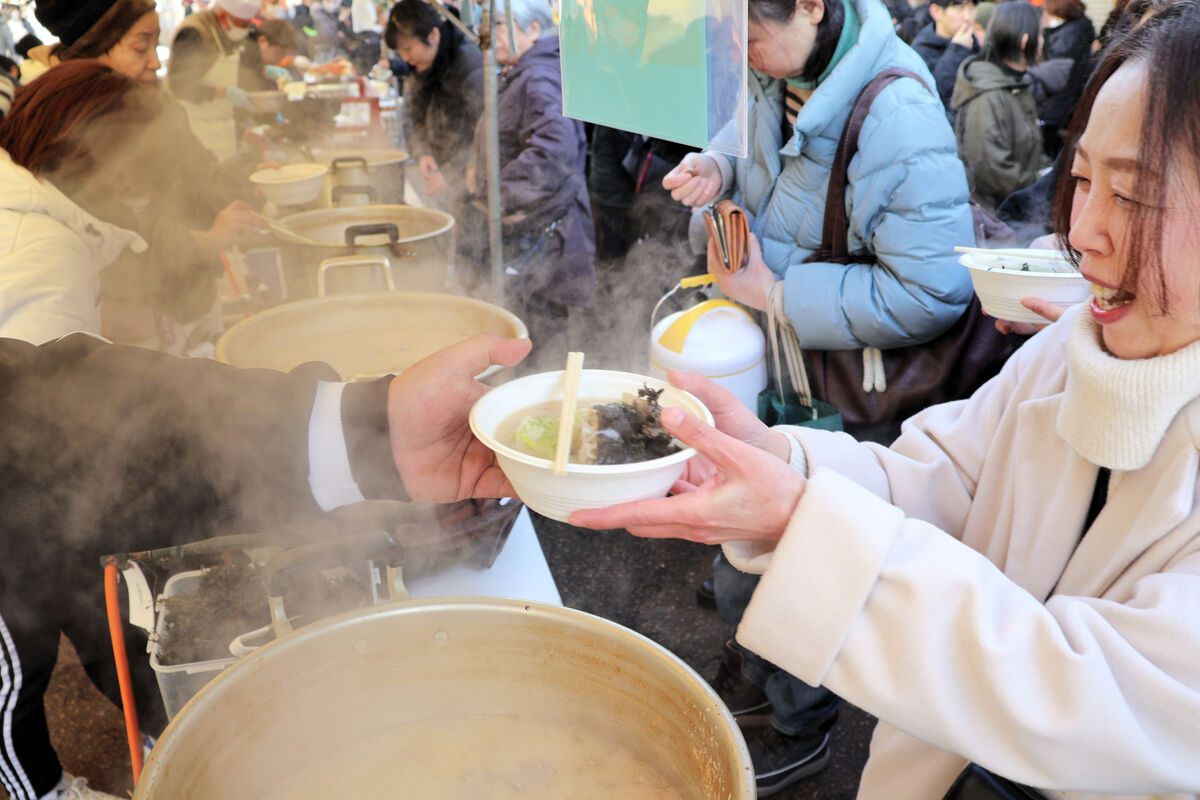 「はふはふ」「絶品」　山形・鶴岡で寒鱈まつり　1月26日は酒田でも　シーズン到来、目白押し